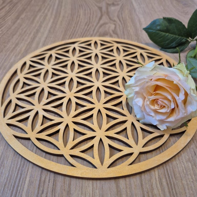 Urmuster und Symbol vieler Kulturen. EIn Zeichen für Schöpfung, Harmonie und den „Goldenen Schnitt" der heiligen Geometrie.
